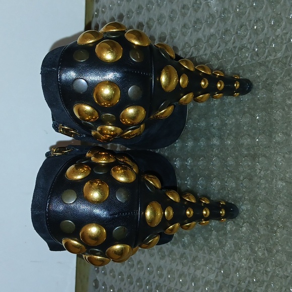 Authentic Gucci Booties. Black suede/leather gold studded size 7 1/2. - Picture 2 of 7